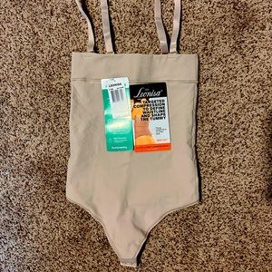 NWT Victoria’s Secret Leonisa Thong Shapewear